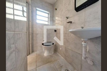 Banheiro Quarto 1 de casa para alugar com 2 quartos, 80m² em Jardim Peri, São Paulo