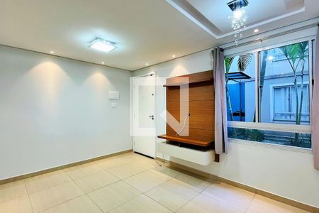 Sala de apartamento para alugar com 2 quartos, 47m² em Jardim Ansalca, Guarulhos