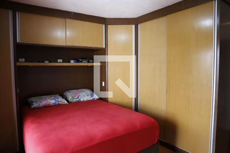 Casa à venda com 180m², 3 quartos e 2 vagasSuíte