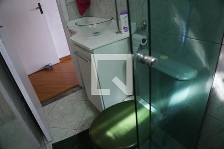 Casa à venda com 180m², 3 quartos e 2 vagasBanheiro da Suíte