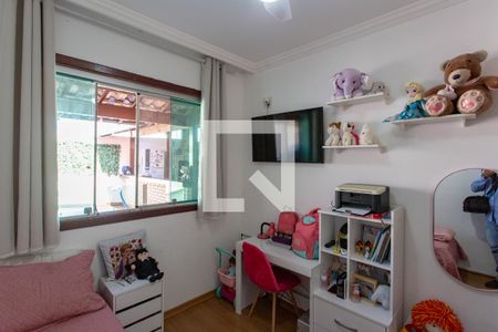 Quarto 1 de casa à venda com 3 quartos, 202m² em Heliópolis, Belo Horizonte