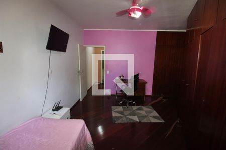 Casa à venda com 120m², 3 quartos e 2 vagasQuarto 3