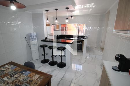 Casa à venda com 120m², 3 quartos e 2 vagasCozinha