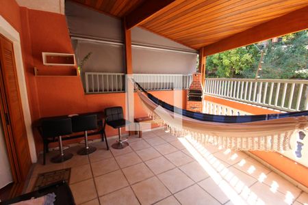 Casa à venda com 120m², 3 quartos e 2 vagasQuarto 2 - Varanda