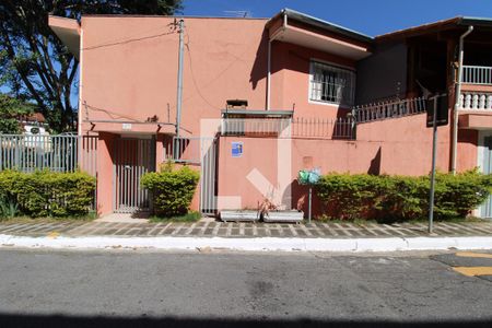 Casa à venda com 120m², 3 quartos e 2 vagasFachada