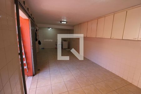 Casa à venda com 120m², 3 quartos e 2 vagasÁrea de Serviço