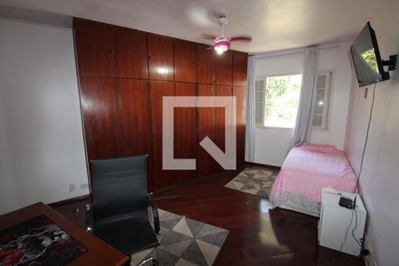 Casa à venda com 120m², 3 quartos e 2 vagasQuarto 3