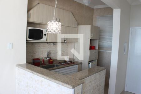 Cozinha de apartamento para alugar com 1 quarto, 35m² em Centro, São Vicente