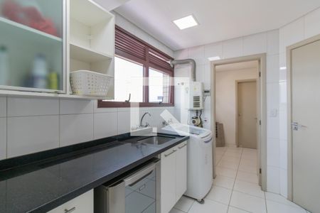 Apartamento para alugar com 200m², 4 quartos e 3 vagas Apartamento para alugar com 200m², 4 quartos e 3 vagasÁrea de Serviço
