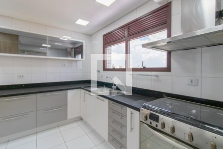 Apartamento para alugar com 200m², 4 quartos e 3 vagas Apartamento para alugar com 200m², 4 quartos e 3 vagasCozinha