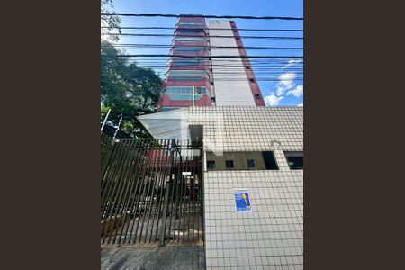 Apartamento para alugar com 200m², 4 quartos e 3 vagas Apartamento para alugar com 200m², 4 quartos e 3 vagasPlaquinha fachada