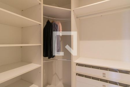 Apartamento para alugar com 200m², 4 quartos e 3 vagas Apartamento para alugar com 200m², 4 quartos e 3 vagasCloset da Suíte 1