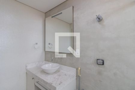 Apartamento para alugar com 200m², 4 quartos e 3 vagas Apartamento para alugar com 200m², 4 quartos e 3 vagasBanheiro da Suíte 2