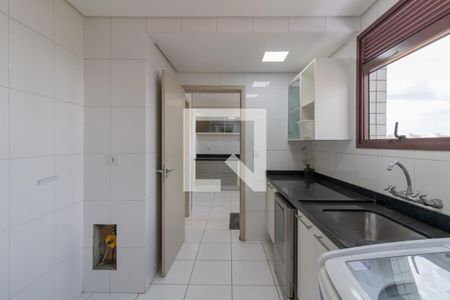 Apartamento para alugar com 200m², 4 quartos e 3 vagas Apartamento para alugar com 200m², 4 quartos e 3 vagasÁrea de Serviço