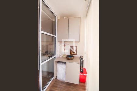 Apartamento à venda com 60m², 2 quartos e 1 vagaVaranda