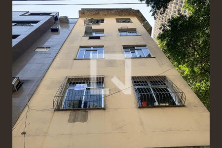 Apartamento à venda com 67m², 2 quartos e sem vaga Apartamento à venda com 67m², 2 quartos e sem vagaFachada