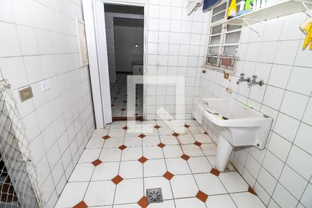 Casa à venda com 290m², 4 quartos e 2 vagasLavanderia