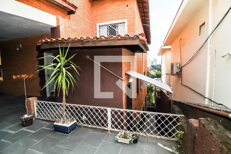 Casa à venda com 290m², 4 quartos e 2 vagasFachada