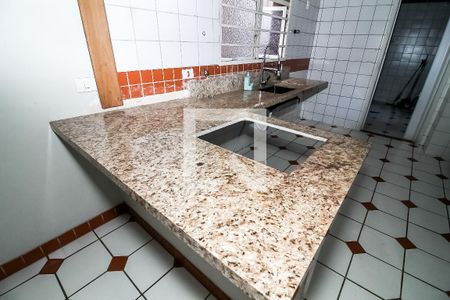 Casa à venda com 290m², 4 quartos e 2 vagasCozinha