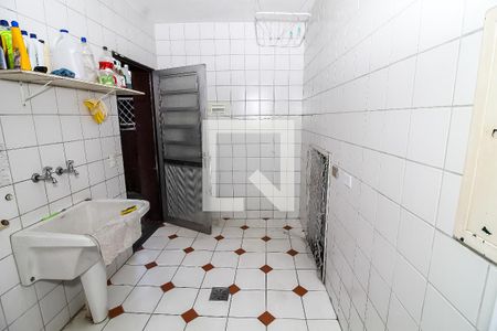 Casa à venda com 290m², 4 quartos e 2 vagasLavanderia