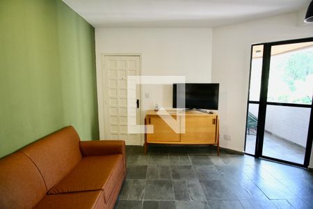Sala  de apartamento para alugar com 2 quartos, 69m² em Jardim Las Palmas, Guarujá