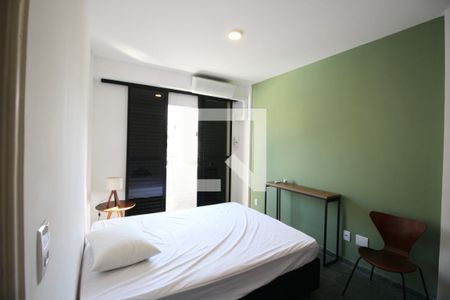 Quarto 1 de apartamento para alugar com 2 quartos, 69m² em Jardim Las Palmas, Guarujá