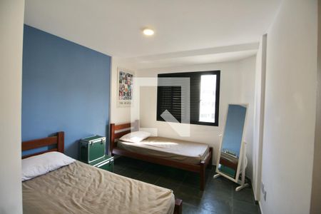 Quarto 2 de apartamento para alugar com 2 quartos, 69m² em Jardim Las Palmas, Guarujá