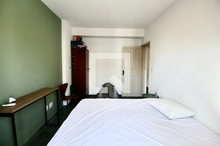 Quarto 1 de apartamento para alugar com 2 quartos, 69m² em Jardim Las Palmas, Guarujá