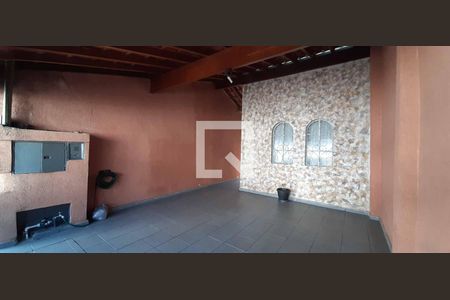 Casa à venda com 191m², 3 quartos e 2 vagas Casa à venda com 191m², 3 quartos e 2 vagasÁrea comum