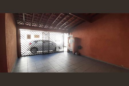 Casa à venda com 191m², 3 quartos e 2 vagas Casa à venda com 191m², 3 quartos e 2 vagasÁrea comum