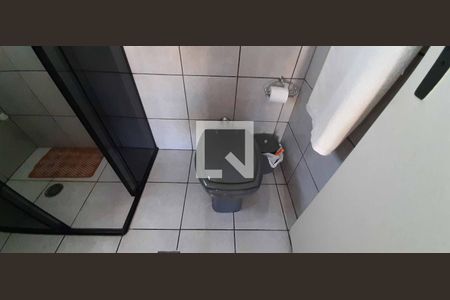 Casa à venda com 191m², 3 quartos e 2 vagas Casa à venda com 191m², 3 quartos e 2 vagasBanheiro