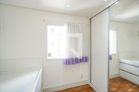 Apartamento à venda com 98m², 4 quartos e 2 vagasQuarto 02