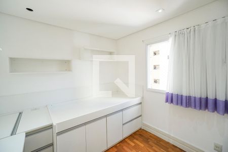 Apartamento à venda com 98m², 4 quartos e 2 vagasQuarto 02