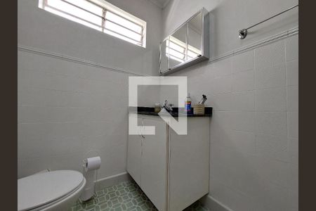 Casa à venda com 190m², 3 quartos e 2 vagasBanheiro 2