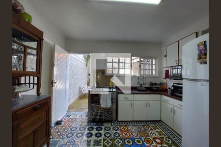 Casa à venda com 190m², 3 quartos e 2 vagasCozinha