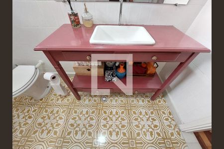 Casa à venda com 190m², 3 quartos e 2 vagasLavabo