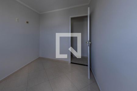 Quarto de apartamento para alugar com 2 quartos, 42m² em Jardim Guairaca, São Paulo