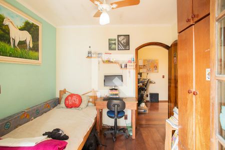 Casa à venda com 250m², 3 quartos e 3 vagasSuíte 1