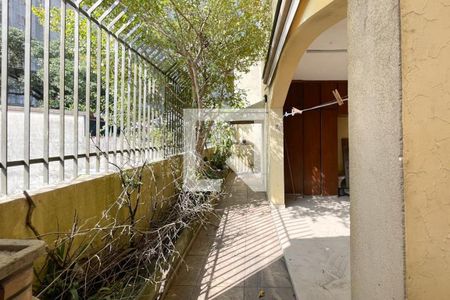 Casa à venda com 250m², 3 quartos e 3 vagasÁrea - Churrasqueira