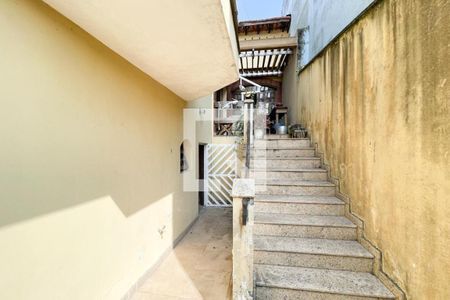 Casa à venda com 250m², 3 quartos e 3 vagasÁrea - Churrasqueira