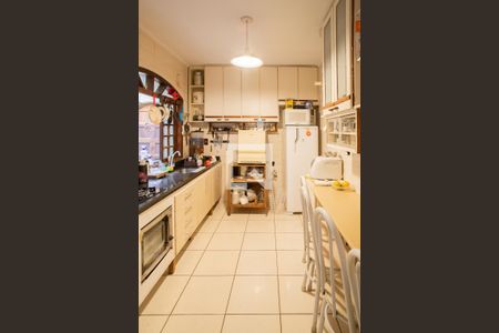 Casa à venda com 250m², 3 quartos e 3 vagasCozinha