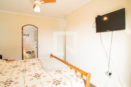 Casa à venda com 250m², 3 quartos e 3 vagasSuíte 2