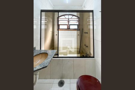 Casa à venda com 250m², 3 quartos e 3 vagasBanheiro - Suíte 1