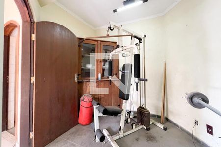 Casa à venda com 250m², 3 quartos e 3 vagasQuarto de Serviço