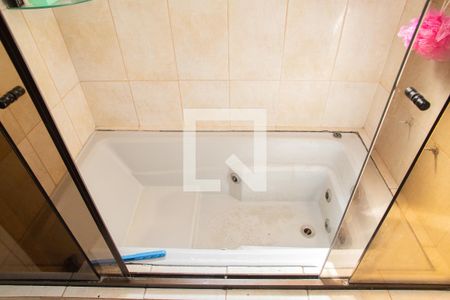 Casa à venda com 250m², 3 quartos e 3 vagasBaheiro - Suíte 2