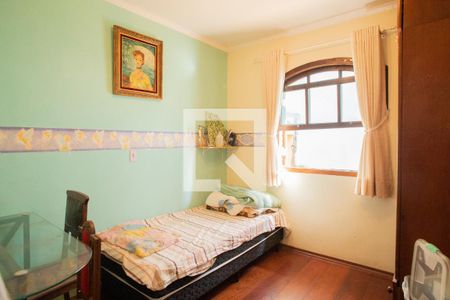 Casa à venda com 250m², 3 quartos e 3 vagasQuarto 