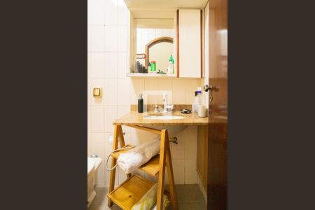 Casa à venda com 250m², 3 quartos e 3 vagasBanheiro Social 