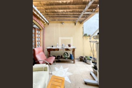 Casa à venda com 250m², 3 quartos e 3 vagasVaranda