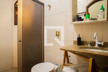 Casa à venda com 250m², 3 quartos e 3 vagasBanheiro Social 