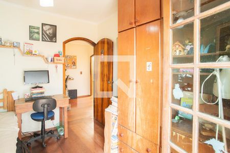 Casa à venda com 250m², 3 quartos e 3 vagasSuíte 1